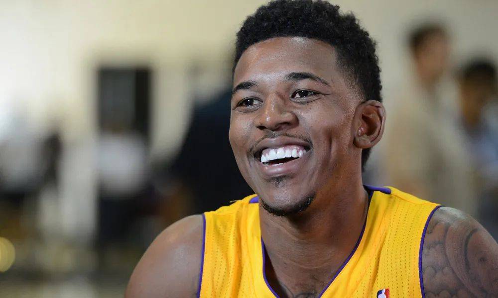 随即反身贴 随即反身贴